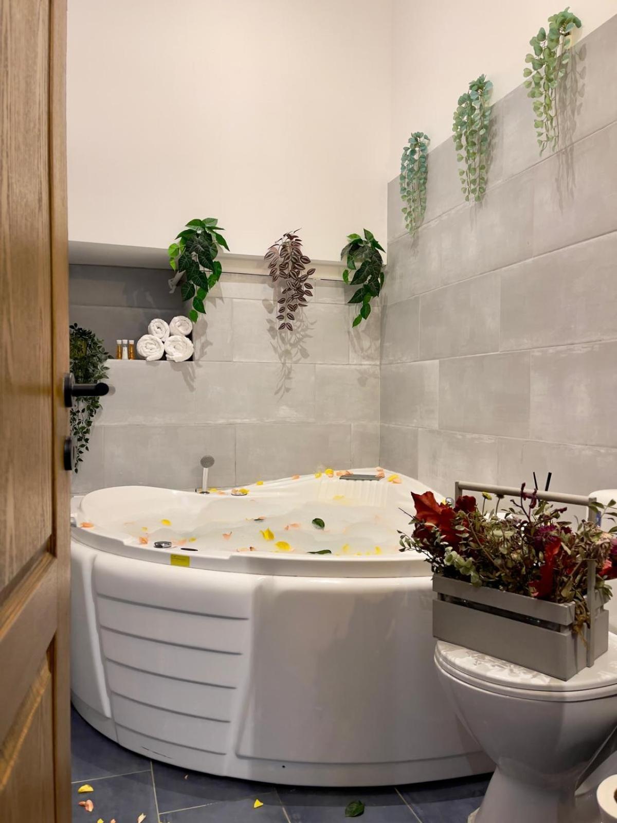 Old Town Jacuzzi Studio Βουκουρέστι Εξωτερικό φωτογραφία